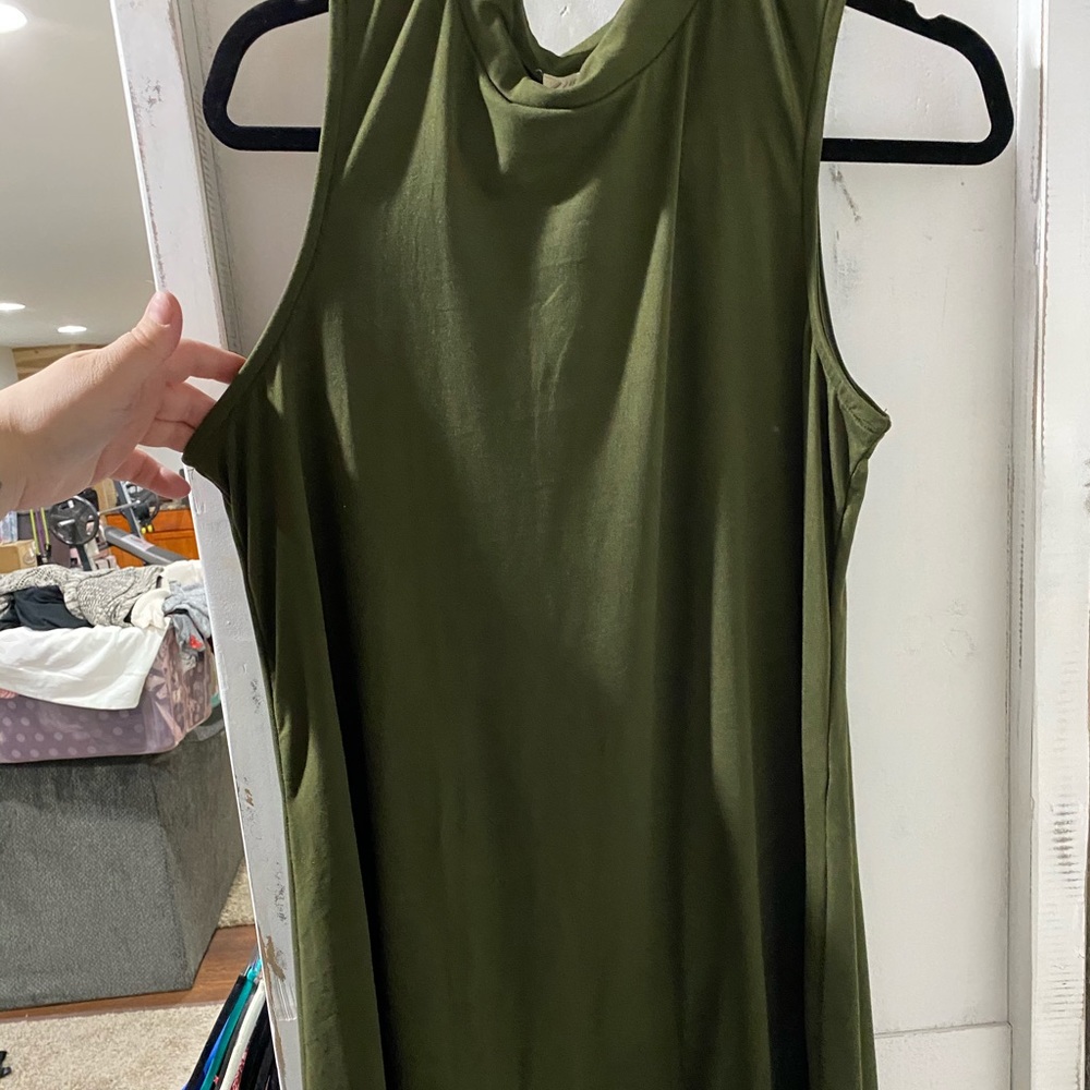 Green Sleeveless Dress